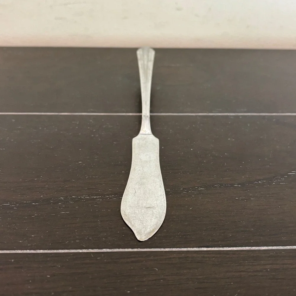 Vintage Perma-Brite Butter Spreader Knife Made in USA Silver Art Deco Ridged 7